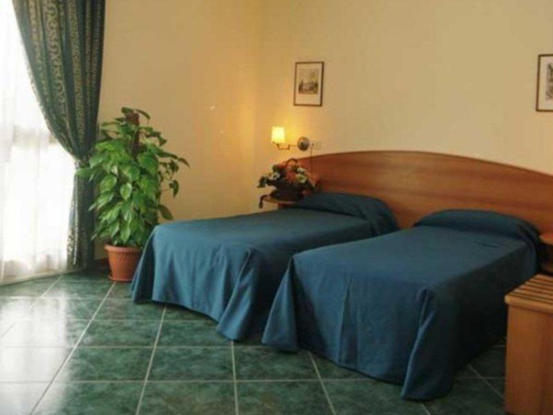 Hotel Palacavicchi Ciampino Exterior foto